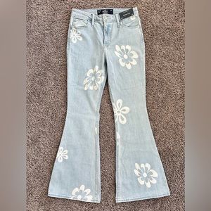 NWT HOLLISTER High-Rise Light Wash Floral Print Flare Jeans
